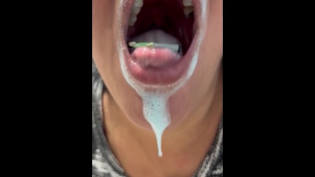 Mia Giantess Bbw Wants You To See Her Brushing Her Teeth