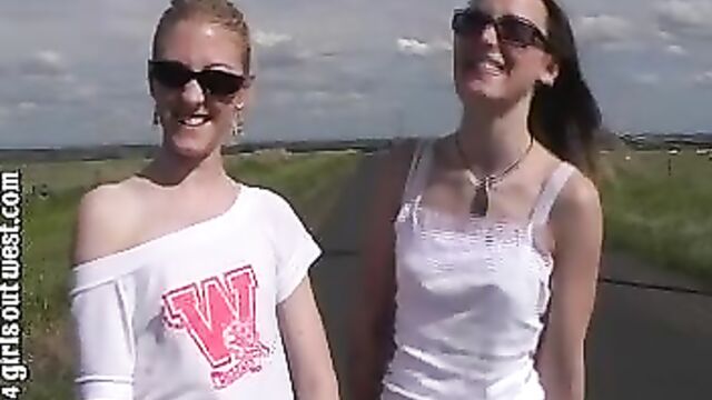 Two Girls Onroad Pee