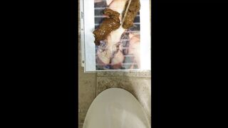 Scat and piss on Bellynda