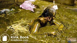 Farmer girl Bettys messy mistake - bathing in cowshit