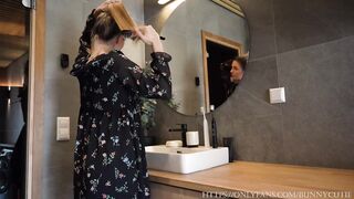 Sexy Licking Pussy In The Bathroom! Girl In Escort Lingerie Spread Her Legs 4K
