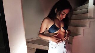 TEEN TE PREGUNTA ¿TE GUSTARIA ESTAR CONMIGO EN LAS ESCALERAS ? 1part