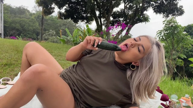 Squirting a huge cucumber on a picnic day! Naty delgado