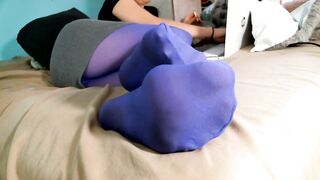 Ignore session in sexy purple Nylons