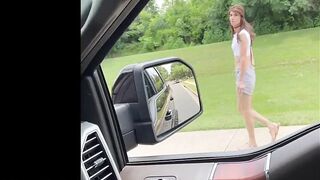 Ria Bentley Gives Public Car BJ Huge Facial