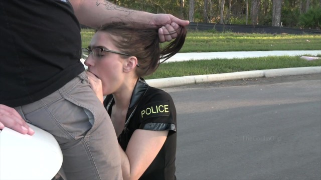 FEMALE COP HAS HER WAY WITH ME 4K twitter thegorillagrip