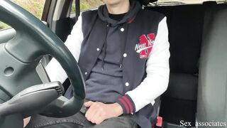 A street prostitute from Liverpool took pity on a poor student and agreed to suck him just for 5£