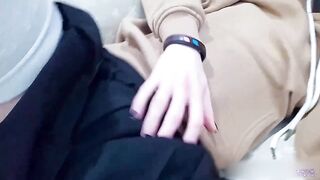 Tgirl masturbate and cum on here legs