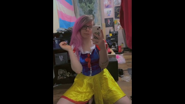 Trans princess bounces her sissy cock around!