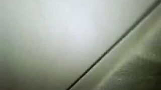 Je fais de gros cacas durs, ça m'excite, je jouis
