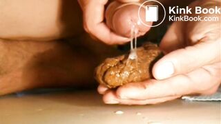 Je fais un beau caca bien dur et je m'offre une dégustation et une éjaculation