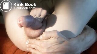 Je m'encule, je pète et j'éjacule sur mon anus fourré et grand ouvert