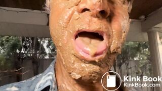 This White Cocksucker Eats Black Man's Shit