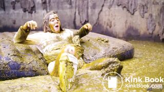 Green Wedding in Cowshit