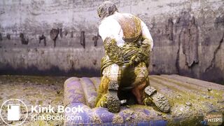 Green Wedding in Cowshit