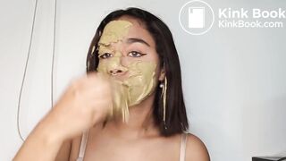 Latina Extreme Diarrhea Smearing