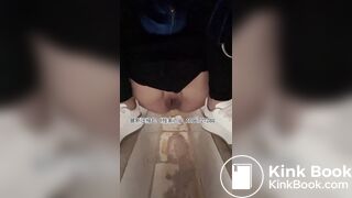 Beautiful women pooping in the toilet 28