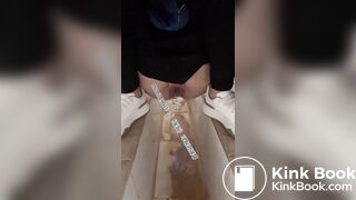 Beautiful women pooping in the toilet 28