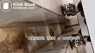 Beautiful women pooping in the toilet 29