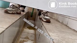 Beautiful women pooping in the toilet 29