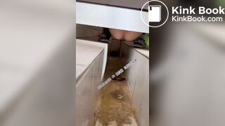 Beautiful women pooping in the toilet 30