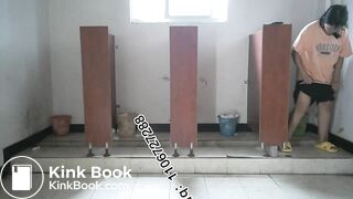 Beautiful women pooping in the toilet 33