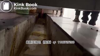 Beautiful women pooping in the toilet 38