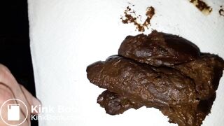 Un bon caca, masturbation et éjaculation