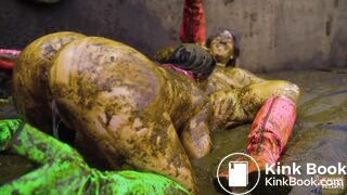 Manure Party Pit - Lesbian in cowshit