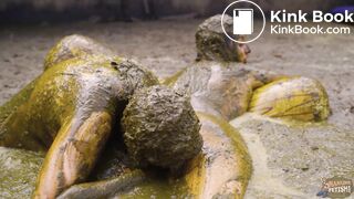 Manure Party Pit - Lesbian in cowshit