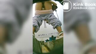 Beautiful women pooping in the toilet 37