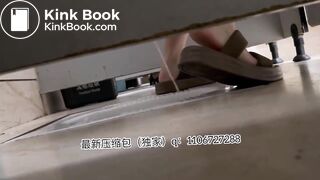 Beautiful women pooping in the toilet 38