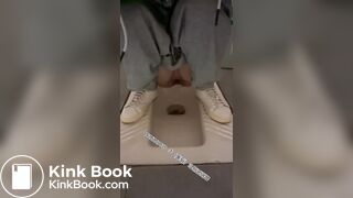 Beautiful women pooping in the toilet 41