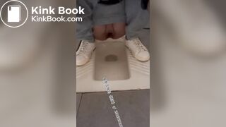 Beautiful women pooping in the toilet 41