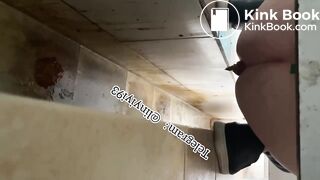 Beautiful women pooping in the toilet 46