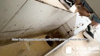 Beautiful women pooping in the toilet 59