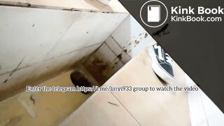 Beautiful women pooping in the toilet 59