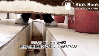 Beautiful women pooping in the toilet 53