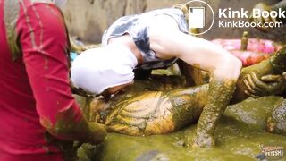 Arielle The Little Dungmaid - Disney Princess in cowshit