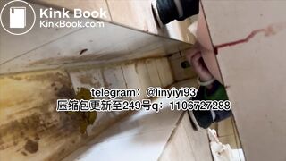 The girl excreted profusely in the toilet 52