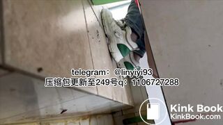 The girl excreted profusely in the toilet 53