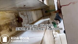 The girl excreted profusely in the toilet 53