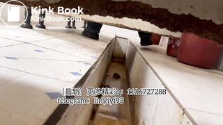 The girl excreted profusely in the toilet 62