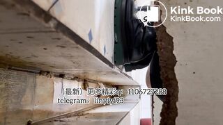 The girl excreted profusely in the toilet 62