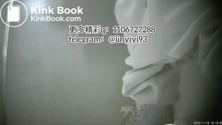 The girl excreted profusely in the toilet 62