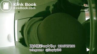 The girl excreted profusely in the toilet 65