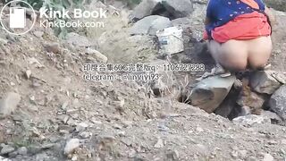 The girl excreted profusely in the toilet 70