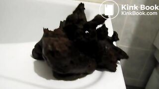 Sticky shit on bathtub edge