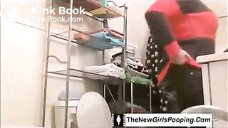 chubby chick on toilet