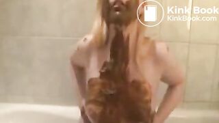Sexy blonde babe smearing